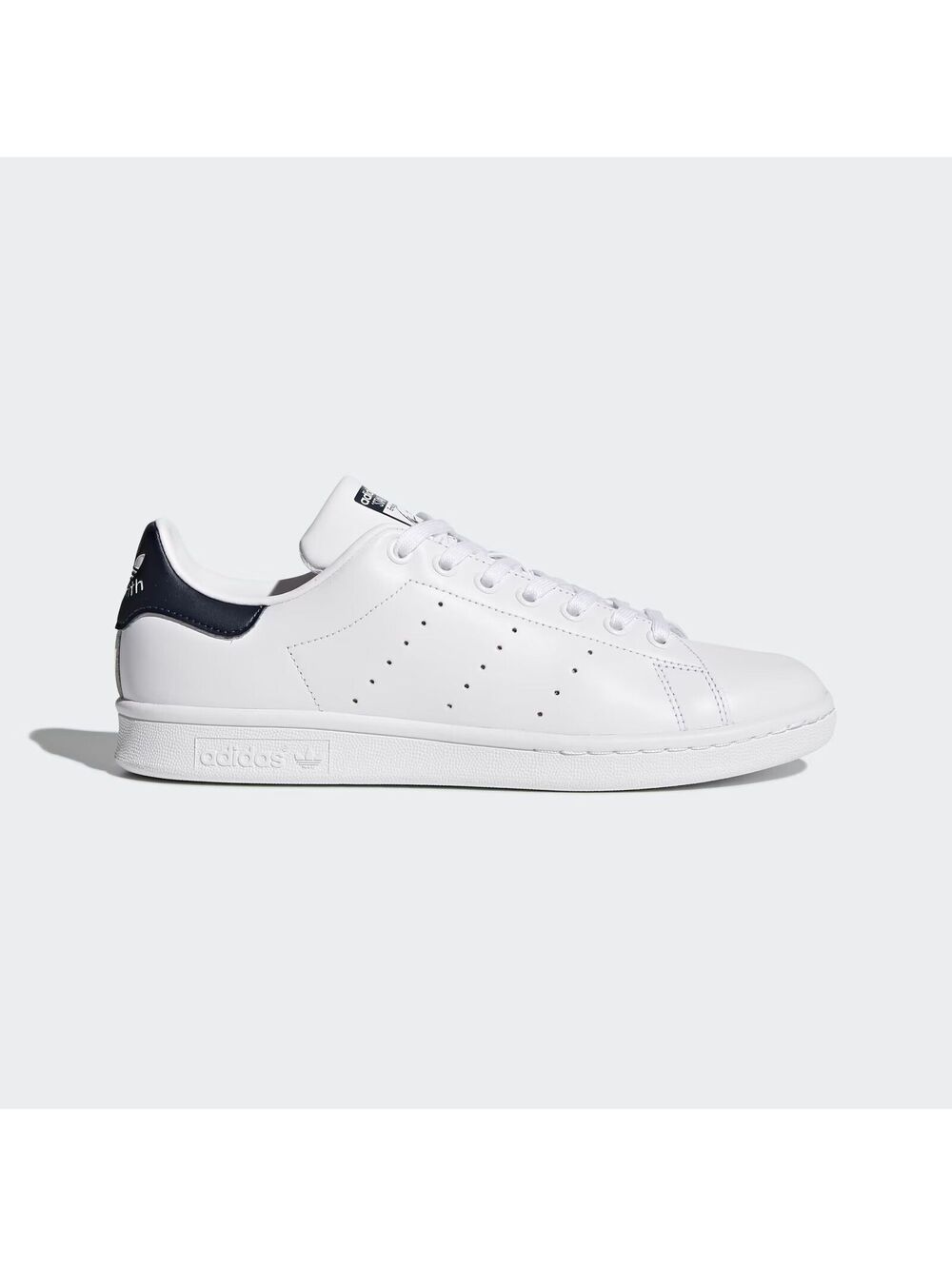 Adidas Stan Smith Sneaker in White and Navy Women Sz) 5